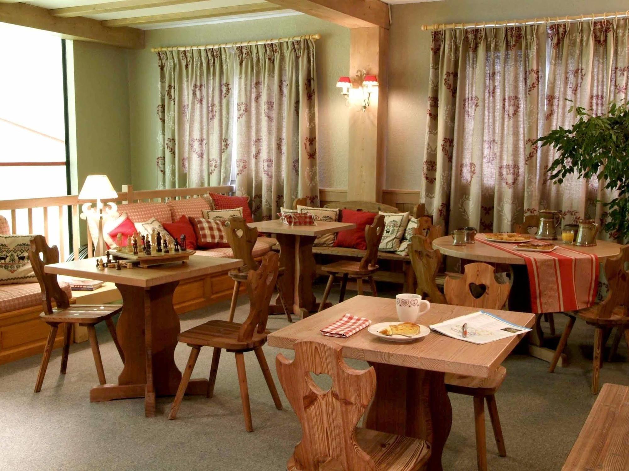 Hotel Restaurant La Tourmaline La Plagne Exterior photo
